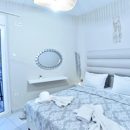 Infinity Blue Lux * Kavala