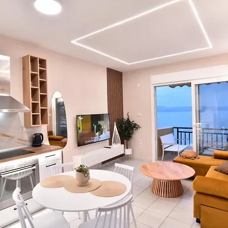 Infinity Blue Lux * Kavala